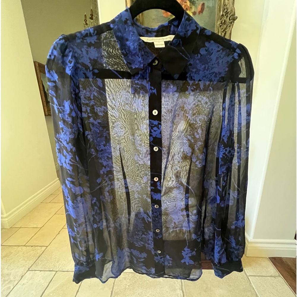 DIANEvonFURSTENBERG Print Silk Button Up Blouse